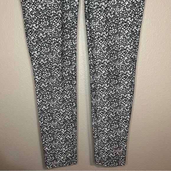 Michael Kors butterfly & floral print pull on pants size small - Picture 3 of 7